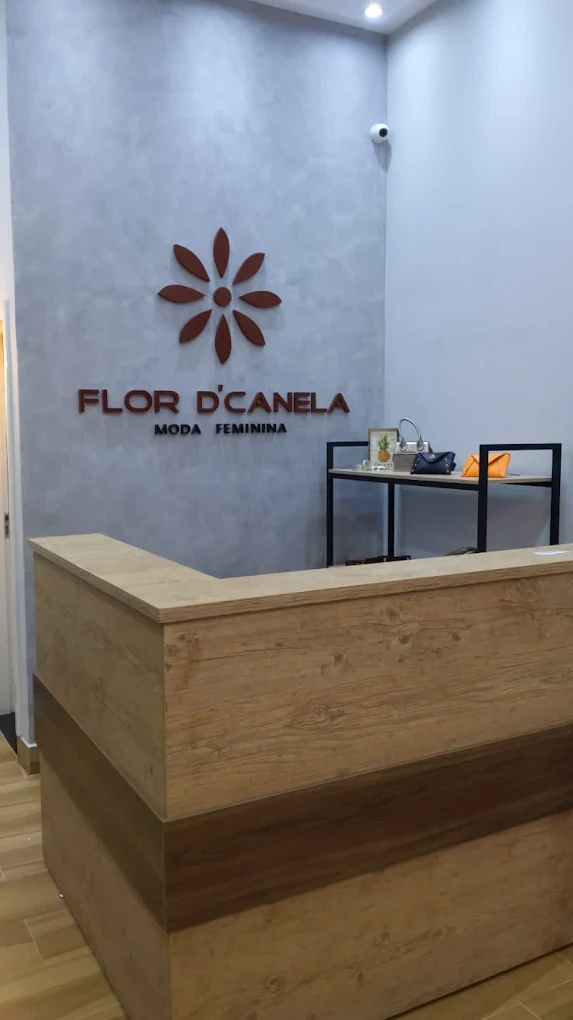 Interior da Flor D'Canela — ambiente acolhedor da loja